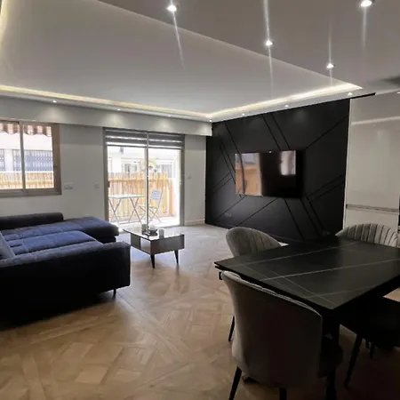 Juan Les Pins 24 Personn Near