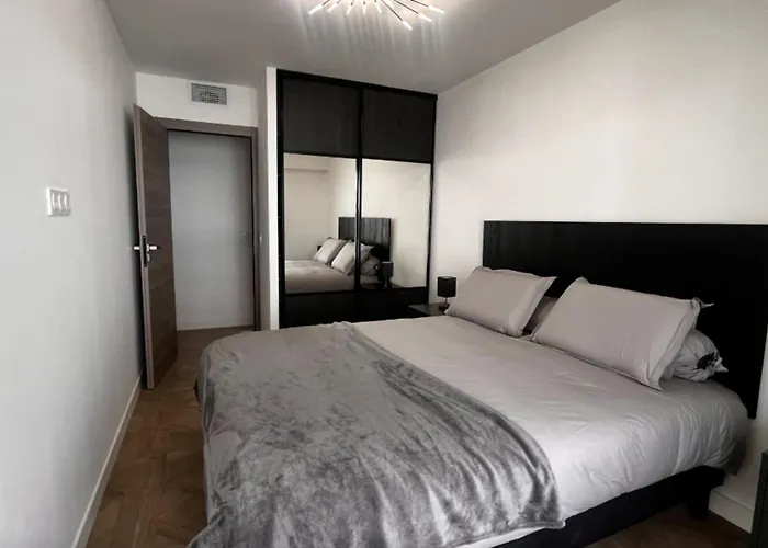 Apartman Juan Les Pins 24 Personn Near
