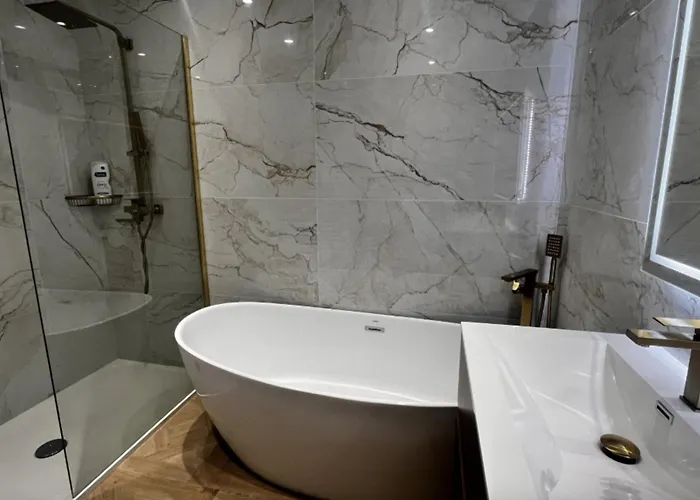 Juan Les Pins 24 Personn Near Apartman